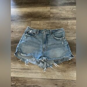 Abercrombie The Mom Short High Rise